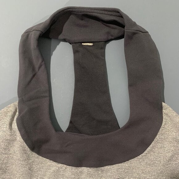 Lululemon Athletic Grey Top - Picture 4 of 4